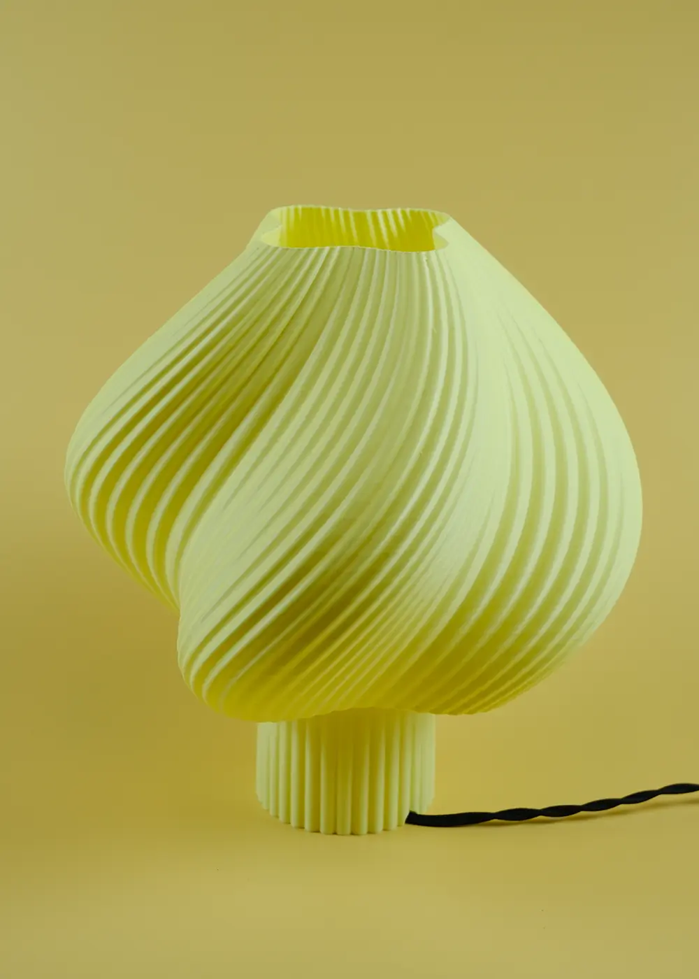 POP / Sarı Masa Lambası
